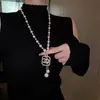 Collar Largo de Otoño e Invierno de Lujo Ligero y de Gama Alta, Femenino y Versátil, Cadena de Suéter Pequeña Fragante, Accesorios de Ropa, Collar con Colgante