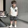 Conjunto de Colete de Verão para Meninos 2026 Novo Estilo Coreano Sem Mangas Ultra Fino Roupa de Verão Infantil Duas Peças Tendência Roupa Infantil