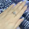 Anillo de Plata de Ley S925 para Mujer, Estilo Europeo y Americano, Moda de Lujo Ligero, Forma Rectangular Irregular, Anillo de Moissanita de Corte Esmeralda de 2 Quilates para Mujer