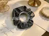 Elásticos de Cabelo Vintage de Couro Estilo Francês, Scrunchies Transfronteiriços Estilo Antigo com Toque de Luxo, Suprimentos para Joias, Em Estoque para Atacado