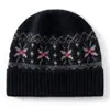 Nuevo gorro de jacquard de copo de nieve retro de cachemira, sombrero cálido y resistente al frío, gorro de punto simple, gorro para ciclismo al aire libre