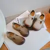 Zapatos de Cuero para Niñas Dropshipping Estilo Británico Zapatos Casuales para Estudiantes Otoño 2024 Nuevos Zapatos Individuales Antideslizantes para Niños de Talla Mediana a Grande