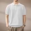 Camisa de Tricô Masculina de Manga Curta com Gola Lapela e Zíper Parcial Estilo Americano de Alta Qualidade, Camisa Polo Casual de Seda Gelada Fina e Solta para o Verão