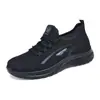 2025 Nuevos Zapatos de Tela Old Beijing Antideslizantes para Trabajar para Hombre Primavera y Otoño Transpirables para Hombres de Mediana Edad y Mayores Casuales Antideslizantes