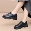 Novos Sapatos Pequenos de Couro com Solado Grosso Femininos Estilo Britânico Bico Redondo Cadarço Solado Macio Aumentador de Altura Sapatos de Salto Único Versátil Retrô Pretos Sapatos Femininos