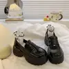 Zapatos Pequeños de Cuero Estilo Británico Mocasines de Mujer 2025 Nuevos Primavera Otoño Invierno Zapatos de Mujer Suela Gruesa Slip-On Zapatos Jk Negros