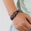 Pulseira Masculina de Couro Bovino Trançado Transfronteiriça Venda Quente AliExpress Fivela Pulseira Vintage Joias Populares Europeias e Americanas Atacado