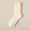 Calcetines Personalizados para Mujer en Otoño e Invierno Forrados de Felpa y Engrosados para Heattech Color Puro Calcetines de Felpa de Media Pantorrilla para Niñas para Resistir el Frío Calcetines Casuales para Dormir