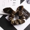 Diadema de terciopelo vintage Qiyue Cuerda para el pelo de orejas de conejo de terciopelo Tocado flor Popular en Amazon en stock 30 colores C66