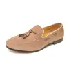 Nuevos mocasines transfronterizos, zapatos casuales esmerilados para estilistas, zapatos de cuero versátiles tipo slip-on con borlas estilo británico, zapatos de talla grande para hombre