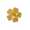 Colgante Individual Joyería de Acero Inoxidable Popular en Europa y América Cortado Flor de Múltiples Capas Joyería DIY Accesorios Retro Chapados en Oro de 18 Quilates