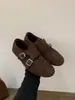 Zapatos Oxford de Cuero Tallado Retro Themandago para Mujer con Forro de Gamuza y Mocasines con Hebilla