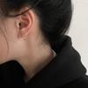 Perforaciones para Elevar el Lóbulo del Oído Clavo de Oreja Plata de Ley para Mujer Simple Viento Frío Círculo Pequeño Grano Clavo de Hélice Auricular 2021 Nueva Moda Anillo para Hélice Auricular