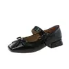 Zapatos Mary Jane de suela blanda estilo francés para mujer, nuevo modelo de verano 2026, adecuados para faldas, zapatos planos cuadrados poco profundos de piel