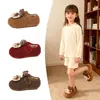 Zapatos Peludos Estilo Coreano para Niñas 2026 Invierno Nuevos Estampado de Leopardo Gato KT Zapatos Cálidos de Algodón con Felpa para Niños Mocasines para Bebé Niña
