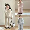 Ropa para niños, conjunto para niñas, forro de pelo de conejo, acolchado, abrigo grueso, pantalones con forro de polar, conjunto de dos piezas, nuevo estilo de invierno 2026, calidad de exportación