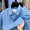 Camisa listrada de manga curta leve para homens no verão, camisa cardigã estilo workwear com bolso e gola de lapela business casual para homens jovens e de meia-idade