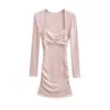 Vestido Curto Bodycon de Manga Longa Franzido Off-Shoulder Estilo Puro Desejo Garota Quente Novo da Primavera 2026 Slim Fit para Mulheres