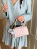 Bolsas Femininas de Nicho de Luxo 2026 Nova Coleção de Verão Estilo Coreano Bolsa Transversal Acolchoada com Corrente Bolsa Almofada Super Popular