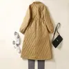 Cortavientosacolchado de algodón de longitud media para mujer, nuevo para Otoño e Invierno 2025, ligero, con ajuste en la cintura, chaqueta larga acolchada de algodón, engrosada