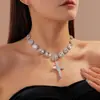 Collar con Colgante de Cruz Redonda Incrustada de Diamantes, Retro, Exquisita y Versátil Cadena para Clavícula, Collar de Lujo Ligero y de Alta Gama para Mujer