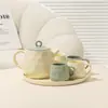 Juego de botella de agua fría de cerámica, taza de agua, taza para el hogar, botella de agua fría, taza resistente a altas temperaturas, juego de agua de lujo ligero, juego de té de alto valor en color