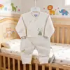 Roupas de Borboleta para Bebê Primavera/Outono 2026 Macacão de Algodão Sem Costura para Recém-nascido Macacões de Bebê Desenho Animado Atacado 52-59#