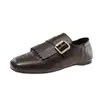 Mocassins retrô esculpidos e forrados com fleece para mulheres, novo estilo de inverno com franjas, sapatos de couro fofos estilo britânico