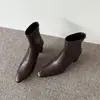 Botines cortos de moda estilo británico para mujer de 6 cm, nuevo modelo otoño e invierno 2026, punta fina, tacón grueso, cremallera trasera, botas ajustadas para mujer