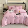 Suave juego de ropa de cama de lujo con estampado floral rosa, tela cepillada de doble cara engrosada, fresco y dulce, adecuado para todas las estaciones en el dormitorio