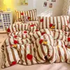 Ins Outono/Inverno Leite Fleece Renda Conjunto de Quatro Peças Capa de Edredom de Flanela Lençol de Cama Conjunto de Cama Quente de Fleece de Coral
