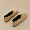 Mocassins Chanel de Fundo Plano para Mulheres, Novidade Versátil para Calçar e Tirar Fácil para Primavera/Verão 2026, Sapatos Casuais Mary Jane Temporada