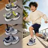 Outono 2026 Tendência Bonecas Crianças de Rua Sapatos Estilo Coreano Leve Meninos Sapatos Casuais Versátil Crianças Sapatos Esportivos Sapatos Únicos