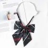 Camisa con Pajarita Borgoña para Niñas jk Accesorios de Lazo Estilo Preppy Estudiante Ropa de Marinero Ropa de Soltero Cuello Raíz de Pluma Flor