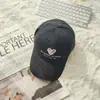 Gorra de Béisbol para Pareja Estilo Coreano con Tema de Amor, Sombrero de Sol Suave para Exteriores, Para Salidas de Primavera y Verano, Aspecto Natural, Sensación de Alta Gama Diaria, Gorra de Pico