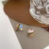 Nuevos Aretes Asimétricos Retro Franceses de Esmalte de Flores Verano Plata S925 Pin Elegante Elegante Elegante para Mujer 075