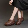 Sapatos Plataforma de Solado Macio Outono 2026 Sapatos Individuais Novos Retrô Solado Grosso Estilo Britânico Sapatos para Mãe Modernos Antiderrapantes Leves para Mulheres