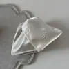 Pinza para el Cabello de Tela Triangular con Estampado en Relieve de Rosa y Lazo, Pinza de Tiburón Texturizada Semi-Atada para Recogido, Accesorio para el Cabello Estilo Nuevo