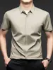 Camisa Popular de Lujo Ligero de Alta Gama Sin Costuras de Color Sólido con Cuello Solapa Oscura de Manga Corta de Seda de Morera Nuevo Estilo de Verano para Hombre