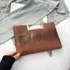 Bolsa Feminina Exquisita 2026 Novo Estilo Padrão Crocodilo Elegante Bolsa Feminina Bolsa de Ombro com Corrente Bolsa Transversal Bolsa de Mão Retrô