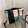 Bolsa Feminina Colorida Costurada Moda 2022 Nova Estilosa PU Face Macia Casual Bolsa de Ombro Simples de Mão Bolsa Feminina
