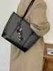 Bolso de mujer grande de estilo retro simple, nuevo modelo de otoño 2025, bolso de hombro elegante y con textura para ir al trabajo