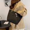 Bolso de Hombro de Cadena de Textiles Vintage para Viajeros Bolso de Axila Estilo Nuevo de Invierno 2024 para Mujer Bolso Tote para Mujer