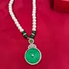 Colar de Pérolas de Calcedônia Verde Gelo Imitação com Pingente de Fivela de Paz de Cabaça Banhada a Prata Corrente para Suéter Colar para Mulheres Joias de Vidro