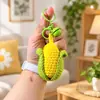 Chaveiro de Crochê Pingente para Bolsa de Pelúcia Boneca Ornamento com Símbolo da Sorte, Pequeno Presente para o Festival da Primavera
