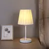 Lámpara de Mesa para Mesita de Noche de Dormitorio Escandinavo Lámpara de Mesa de Alto Aspecto Celebridad de Internet Ins Femenina Lujo Accesible Decoración Simple para Mesita de Noche Luz Nocturna