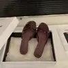 Primer encuentro: Sandalias de tacón grueso con lazo, combinadas con un vestido, Sandalias slip-on estilo francés, Zapatos de hada para usar al aire libre, Nueva colección de verano 2026, Color nude