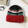 Nuevo Gorro de Punto Rayado de Invierno Estilo Coreano Moda Cálido Protector de Orejas Versátil para Otoño e Invierno