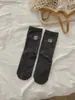 Estilo Coreano Estilo Ins Tacón Bordado Dibujo Animado Cachorro Letras Ab Pie Izquierdo y Derecho Asimétrico Calcetines de Media Pantorrilla Calcetines de Felpa