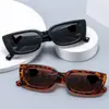 Óculos de sol de aro moderno em formato V para uso transfronteiriço, moda simples quadrado estilo hip-hop óculos estilo de rua protetor solar estilo europeu e americano